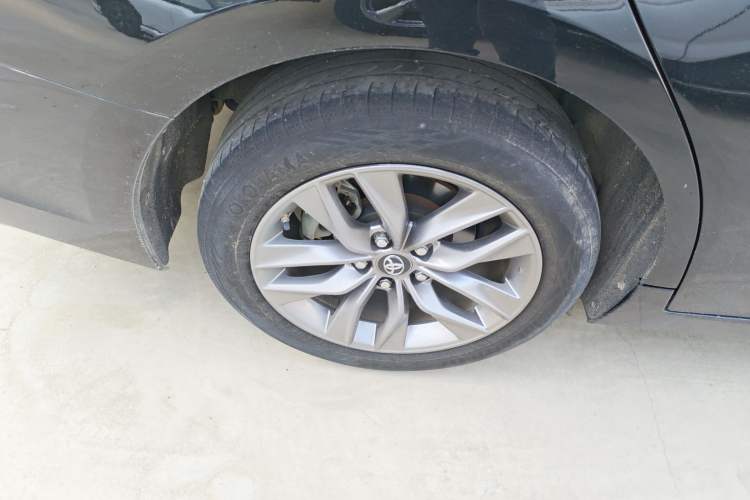 Used Toyota Avalon 2019 2.0L Ambition Edition China VI Exterior 5