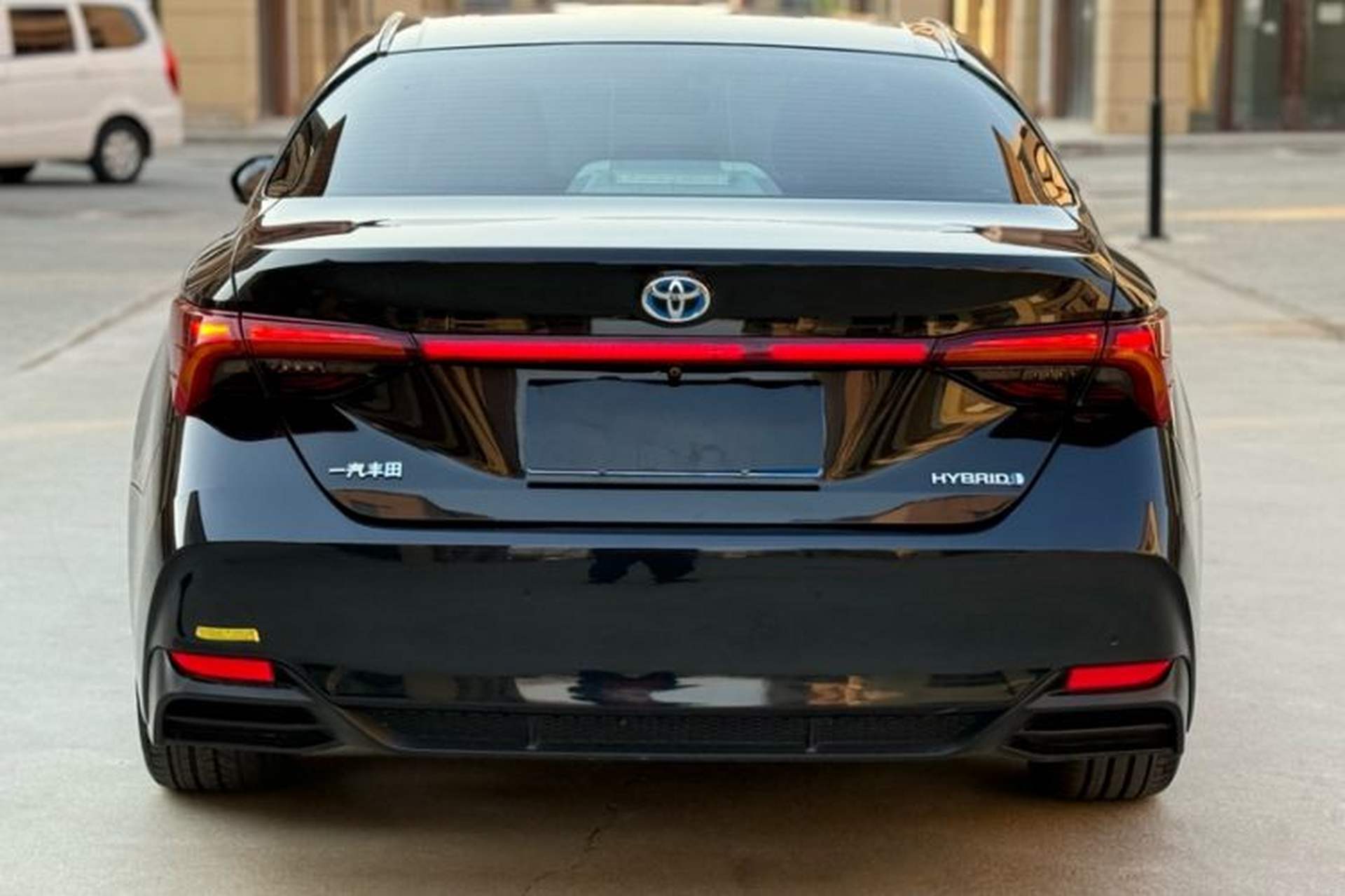 Used Toyota Avalon 2019 Dual-Engine 2.5L Luxury Edition China VI Standard Exterior 5