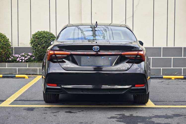 Used Toyota Avalon 2019 Dual-Engine 2.5L XLE Prestige Version China VI Standard Exterior 6