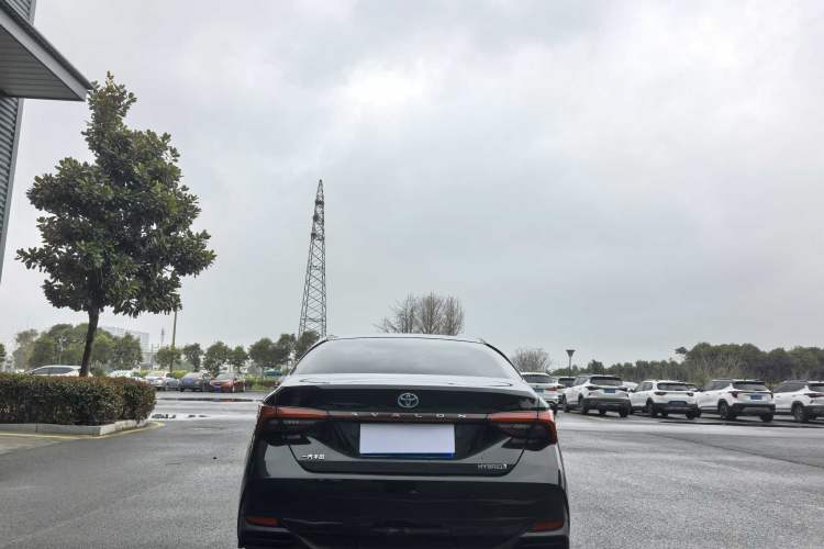 Used Toyota Avalon 2019 Dual-Engine 2.5L Luxury Edition China VI Standard Exterior 6