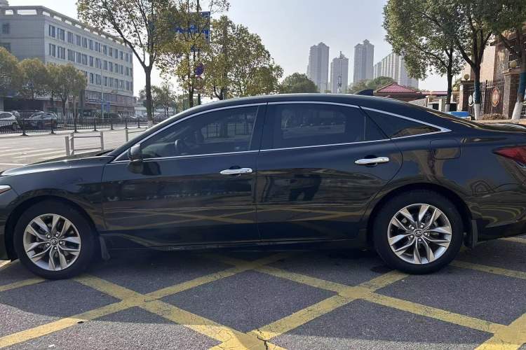 Used Toyota Avalon 2019 2.0L Luxury Edition China VI Standard Exterior 6