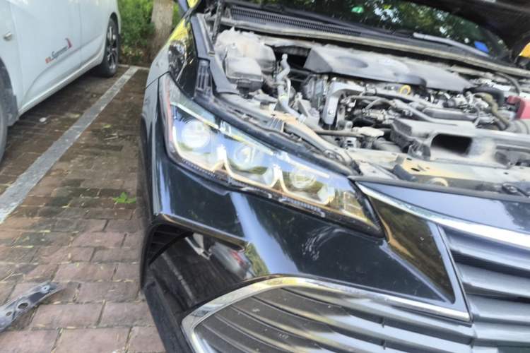 Used Toyota Avalon 2019 2.0L Luxury Edition China VI Standard Exterior 6