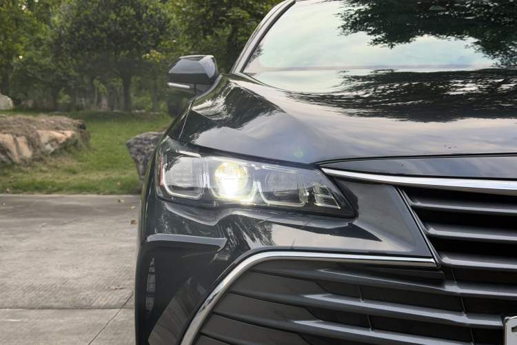 Used Toyota Avalon 2019 2.0L Luxury Edition China VI Standard Exterior 6