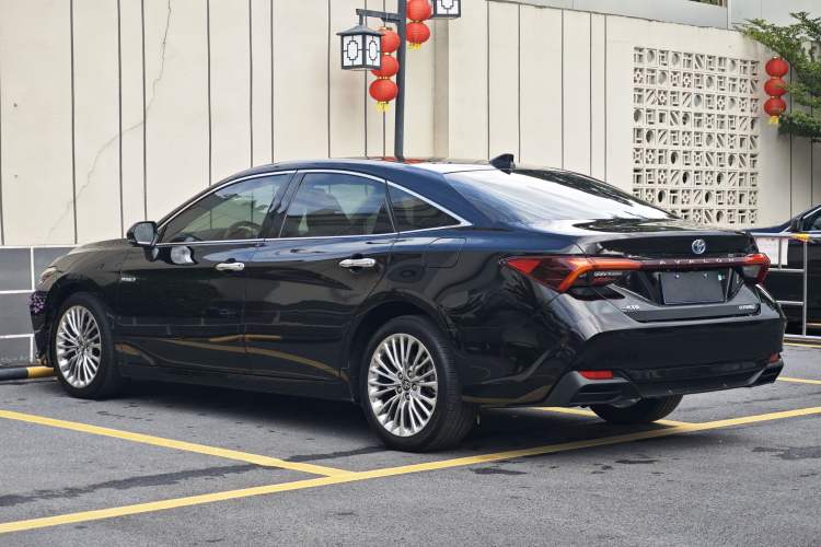 Used Toyota Avalon 2019 Dual-Engine 2.5L XLE Prestige Version China VI Standard Exterior 7