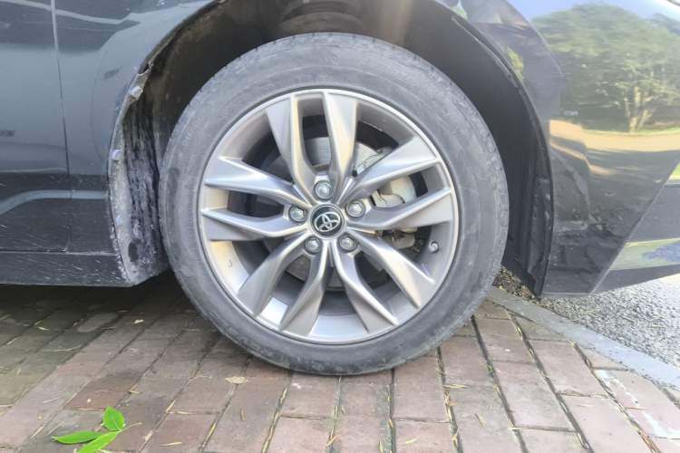 Used Toyota Avalon 2019 2.0L Luxury Edition China VI Standard Exterior 7