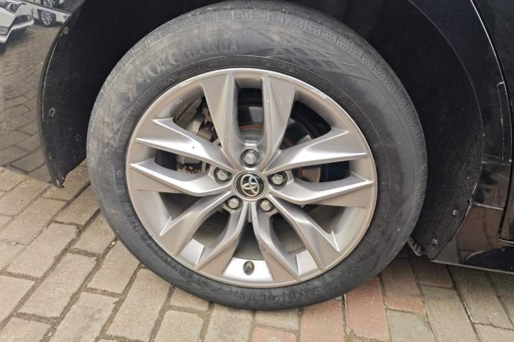 Used Toyota Avalon 2019 Dual-Engine 2.5L Luxury Edition China VI Standard Exterior 8