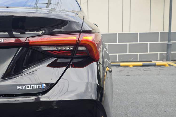 Used Toyota Avalon 2019 Dual-Engine 2.5L XLE Prestige Version China VI Standard Exterior 8