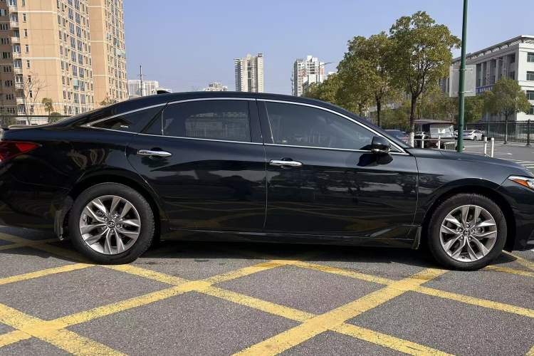 Used Toyota Avalon 2019 2.0L Luxury Edition China VI Standard Exterior 8