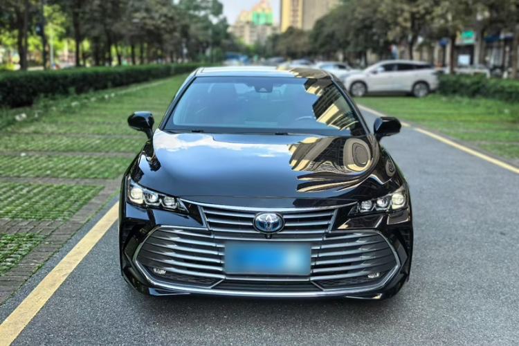 Used Toyota Avalon 2019 Dual-Engine 2.5L XLE Prestige Version China VI Standard Exterior 9