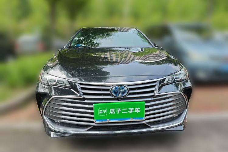 Used Toyota Avalon 2019 Dual-Engine 2.5L XLE Prestige Version China VI Standard Front