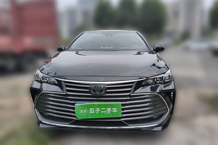 Used Toyota Avalon 2019 Dual-Engine 2.5L XLE Prestige Version China VI Standard Front