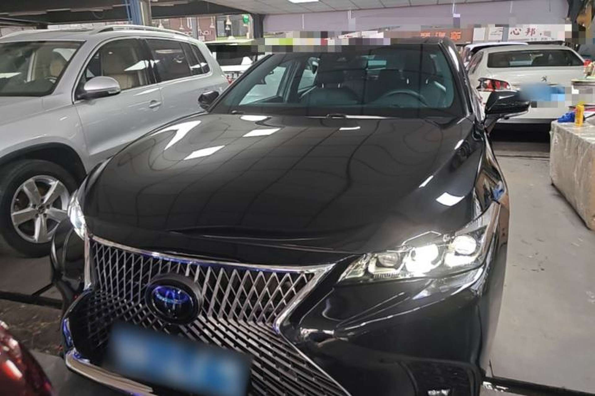 Used Toyota Avalon 2019 2.0L Luxury Edition China VI Standard Front