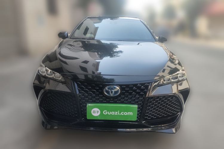 Used Toyota Avalon 2019 Dual-Engine 2.5L XLE Prestige Version China VI Standard Front