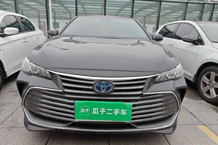 Used Toyota Avalon 2019 Dual-Engine 2.5L Luxury Edition China VI Standard Front