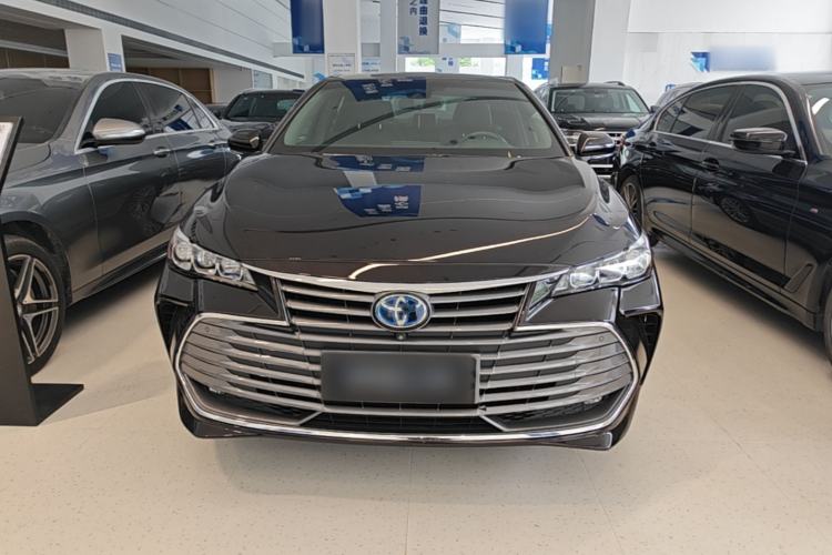 Used Toyota Avalon 2019 Dual-Engine 2.5L XLE Prestige Version China VI Standard Front