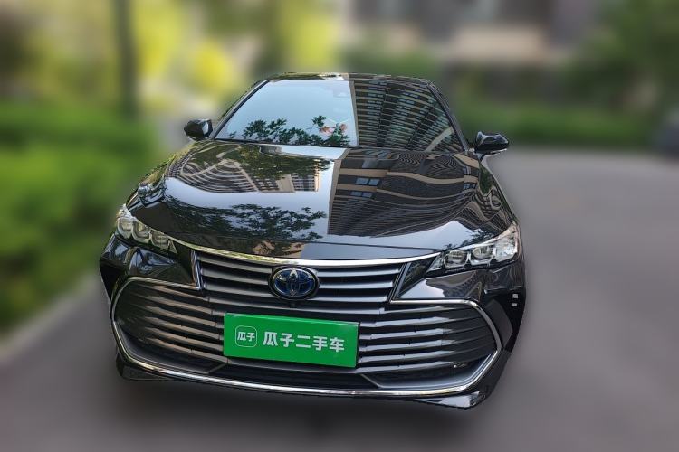 Used Toyota Avalon 2019 Dual-Engine 2.5L XLE Prestige Version China VI Standard Front