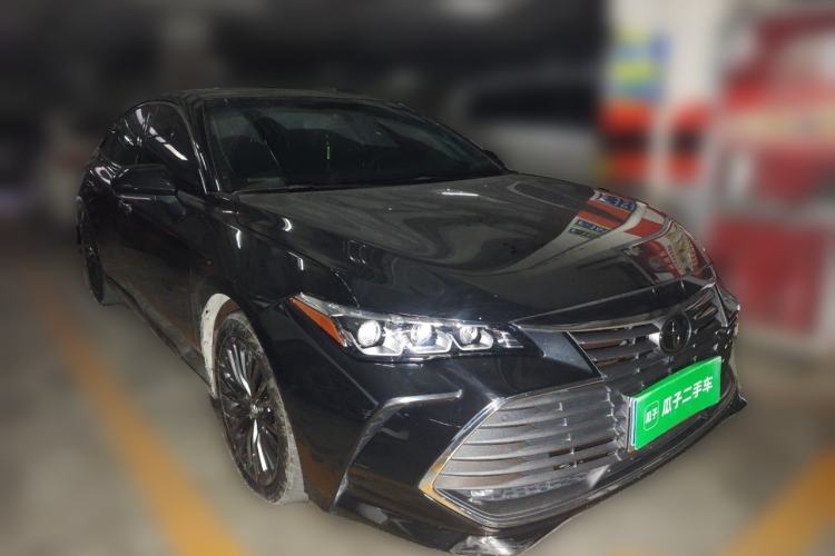 Used Toyota Avalon 2019 2.5L Touring Premium Version China VI Standard Front Right 45 Deg