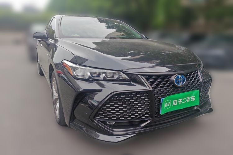 Used Toyota Avalon 2019 Dual-Engine 2.5L Luxury Edition China VI Standard Front Right 45 Deg