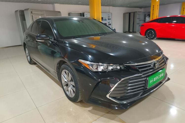 Used Toyota Avalon 2019 2.5L Ambition Version China VI Standard Front Right 45 Deg