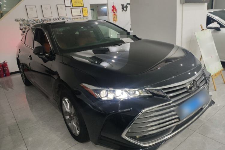Used Toyota Avalon 2019 2.5L Ambition Version China VI Standard Front Right 45 Deg