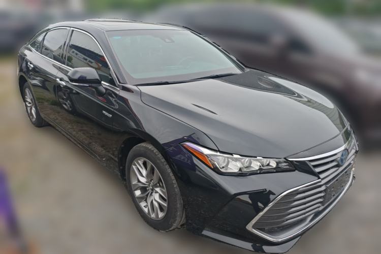 Used Toyota Avalon 2019 Dual-Engine 2.5L Luxury Edition China VI Standard Front Right 45 Deg