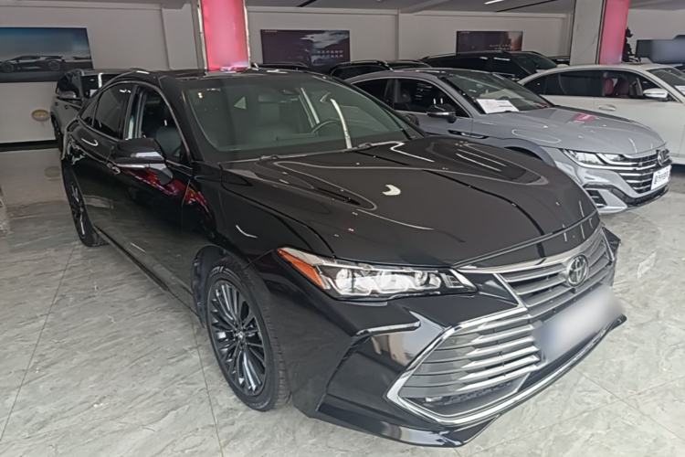 Used Toyota Avalon 2019 2.5L Touring Premium Version China VI Standard Front Right 45 Deg