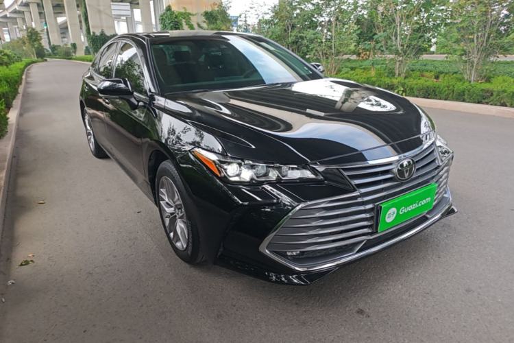 Used Toyota Avalon 2019 2.0L Ambition Edition China VI Front Right 45 Deg