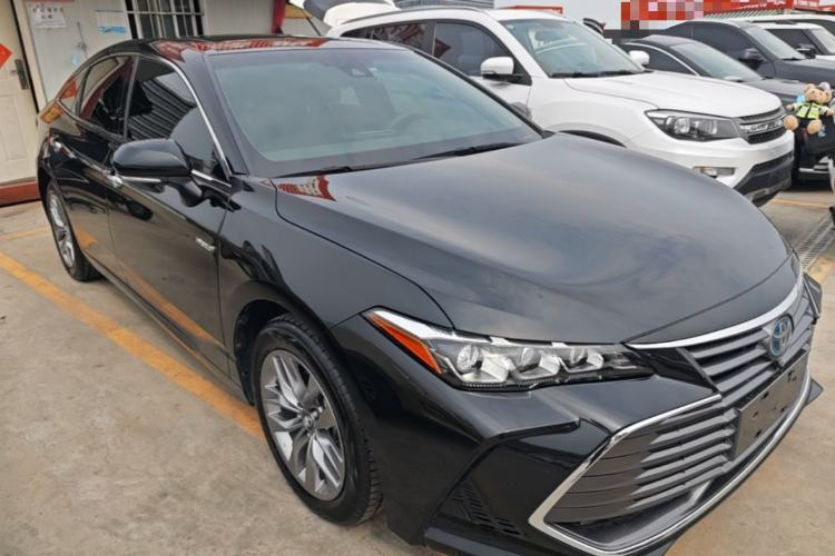 Used Toyota Avalon 2019 Dual-Engine 2.5L Luxury Edition China VI Standard Front Right 45 Deg