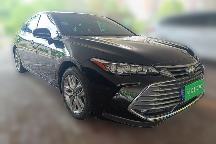 Used Toyota Avalon 2019 2.5L Ambition Version China VI Standard Front Right 45 Deg