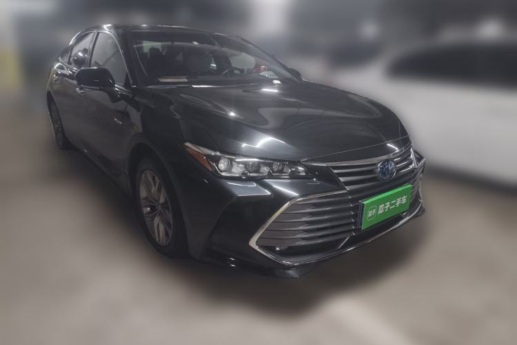 Used Toyota Avalon 2019 Dual-Engine 2.5L Luxury Edition China VI Standard Front Right 45 Deg