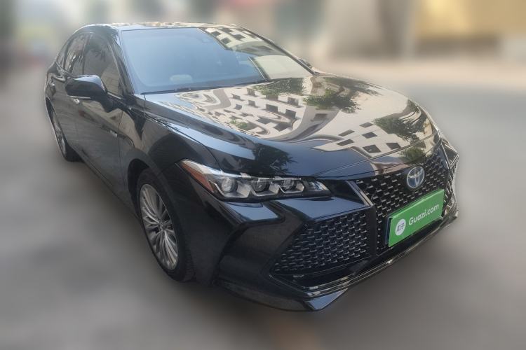 Used Toyota Avalon 2019 Dual-Engine 2.5L XLE Prestige Version China VI Standard Front Right 45 Deg