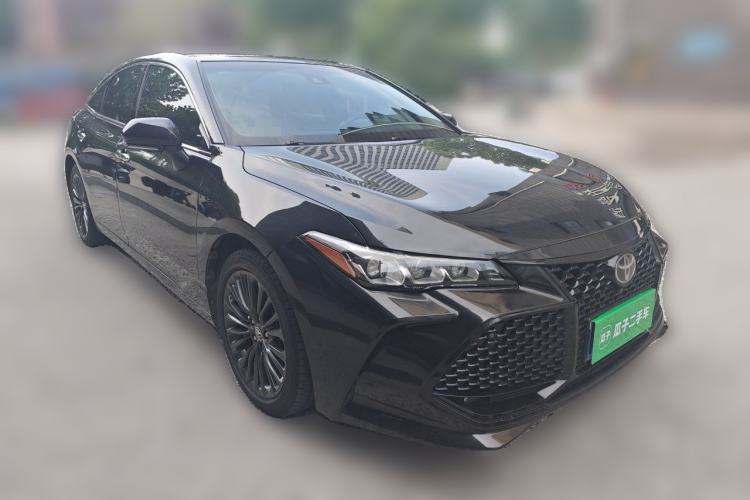 Used Toyota Avalon 2019 2.5L Touring Premium Version China VI Standard Front Right 45 Deg