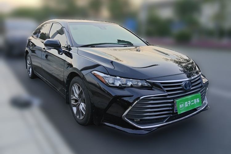 Used Toyota Avalon 2019 Dual-Engine 2.5L Luxury Edition China VI Standard Front Right 45 Deg