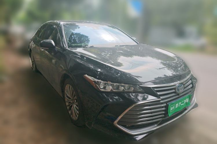 Used Toyota Avalon 2019 Dual-Engine 2.5L Limited Flagship Edition China VI Standard Front Right 45 Deg