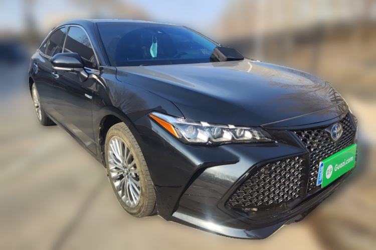 Used Toyota Avalon 2019 Dual-Engine 2.5L XLE Prestige Version China VI Standard Front Right 45 Deg