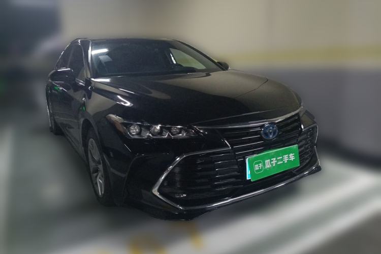 Used Toyota Avalon 2019 Dual-Engine 2.5L Luxury Edition China VI Standard Front Right 45 Deg