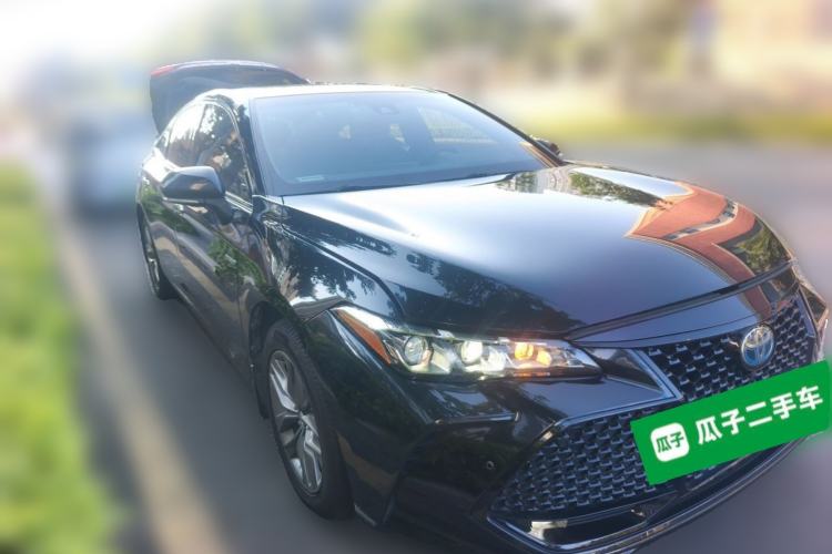 Used Toyota Avalon 2019 Dual-Engine 2.5L Luxury Edition China VI Standard Front Right 45 Deg