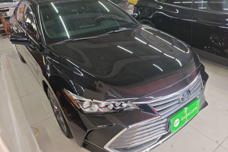 Used Toyota Avalon 2019 Dual-Engine 2.5L Luxury Edition China VI Standard Front Right 45 Deg