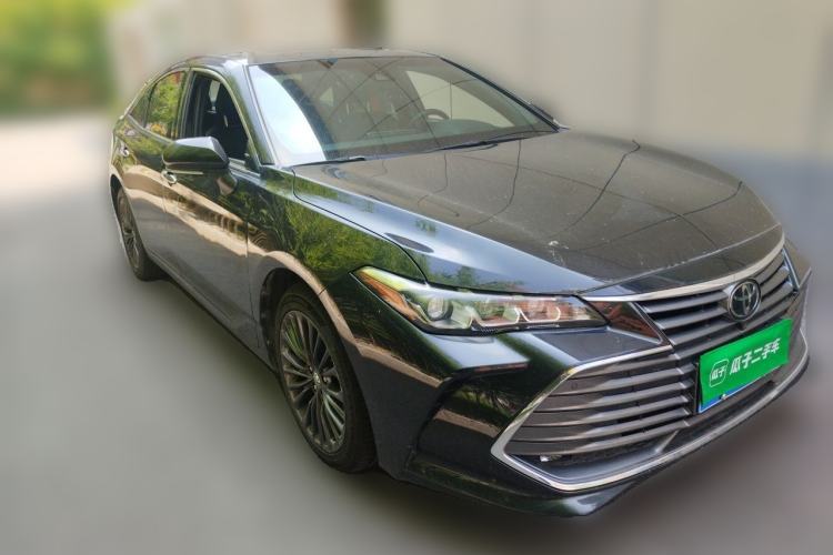 Used Toyota Avalon 2019 2.5L Touring Premium Version China VI Standard Front Right 45 Deg