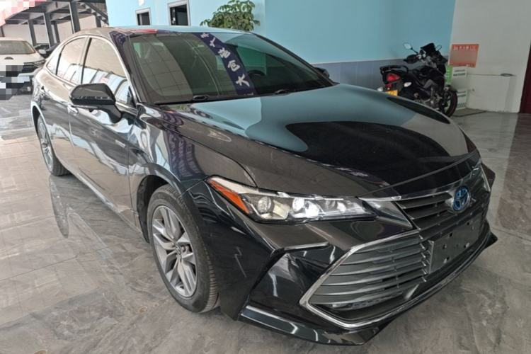 Used Toyota Avalon 2019 Dual-Engine 2.5L Luxury Edition China VI Standard Front Right 45 Deg