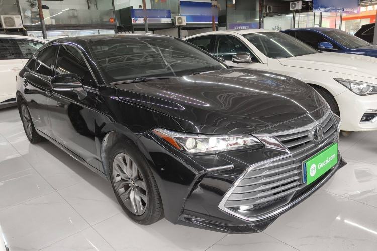 Used Toyota Avalon 2019 2.0L Ambition Edition China VI Front Right 45 Deg