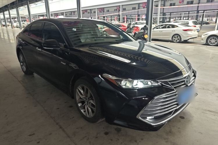 Used Toyota Avalon 2019 Dual-Engine 2.5L Luxury Edition China VI Standard Front Right 45 Deg