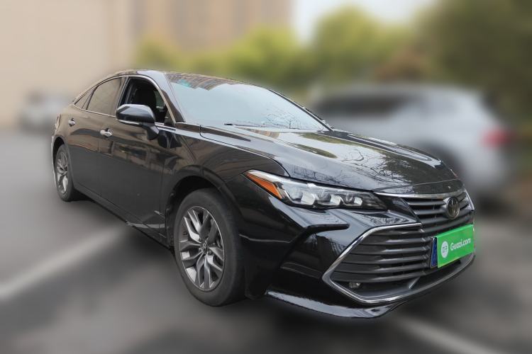 Used Toyota Avalon 2019 2.0L Luxury Edition China VI Standard Front Right 45 Deg