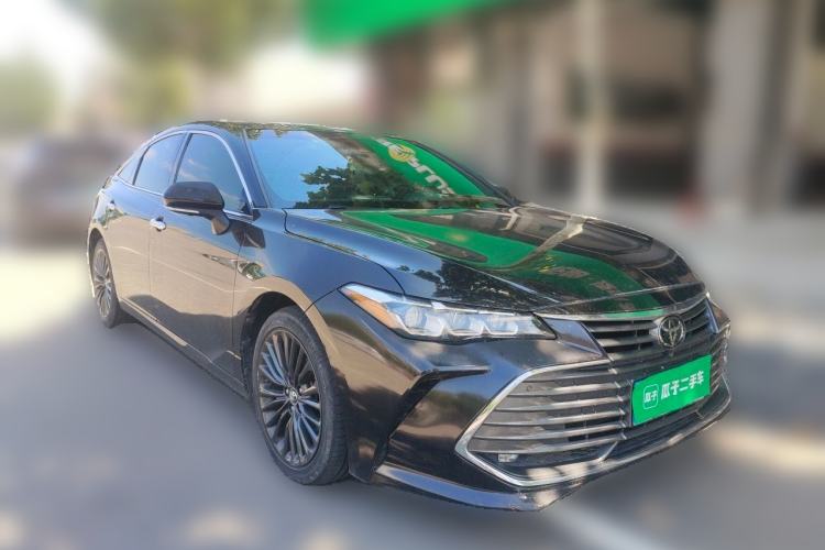 Used Toyota Avalon 2019 2.5L Touring Premium Version China VI Standard Front Right 45 Deg