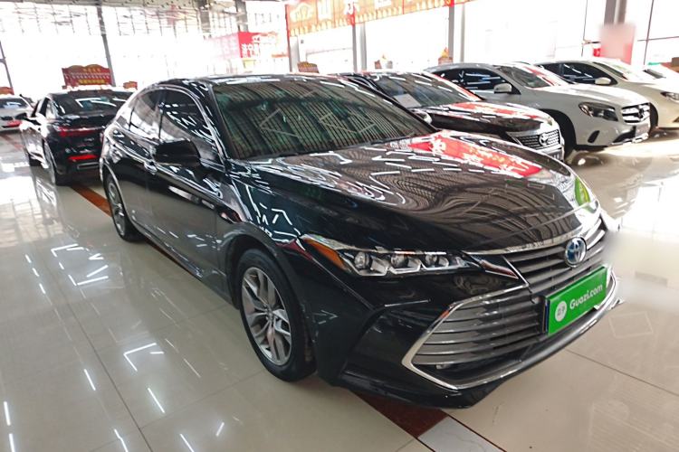 Used Toyota Avalon 2019 Dual-Engine 2.5L Luxury Edition China VI Standard Front Right 45 Deg
