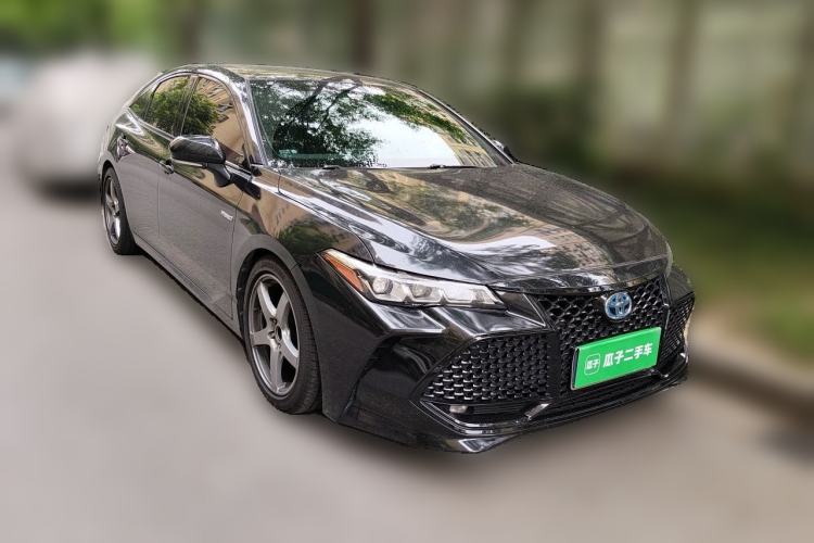 Used Toyota Avalon 2019 Dual-Engine 2.5L Luxury Edition China VI Standard Front Right 45 Deg