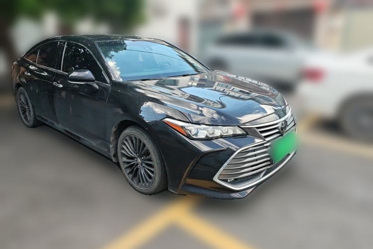 Used Toyota Avalon 2019 2.5L Touring Premium Version China VI Standard Front Right 45 Deg