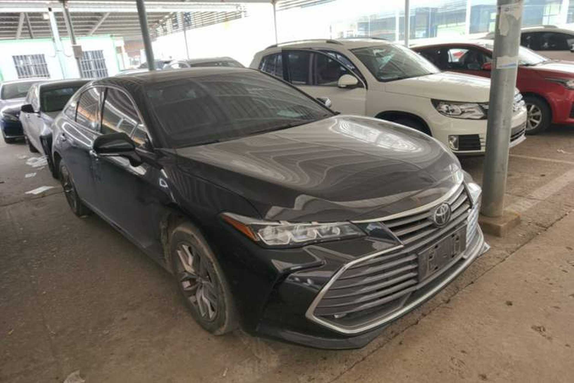 Used Toyota Avalon 2019 2.0L Luxury Edition China VI Standard Front Right 45 Deg