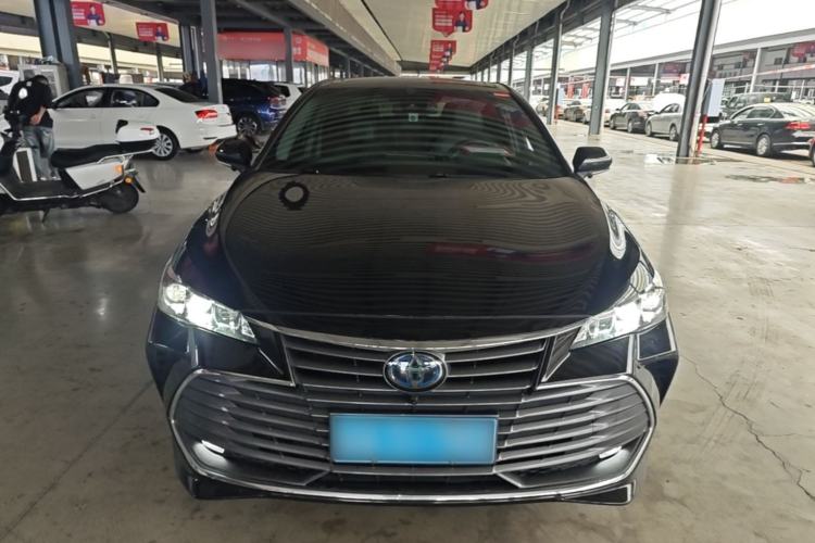 Used Toyota Avalon 2019 Dual-Engine 2.5L Luxury Edition China VI Standard Front