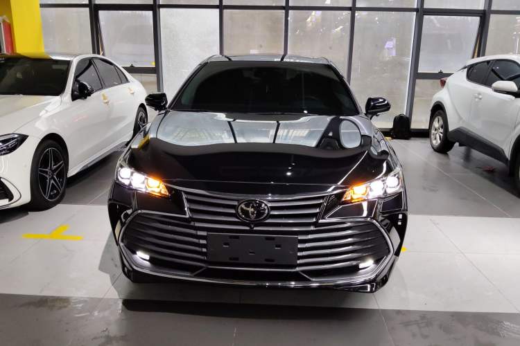 Used Toyota Avalon 2019 2.0L Ambition Edition China VI Front